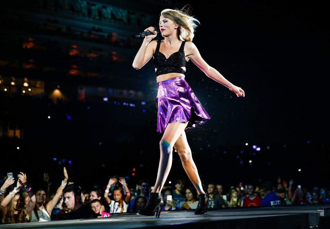 Taylor Swift Eras Tour Kickstarts In Santa Clara: A Look At The ...